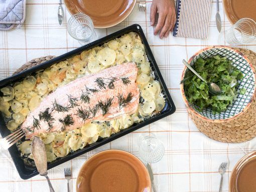Filete de salmón noruego con nata y eneldo Filete de salmón noruego con nata y eneldo